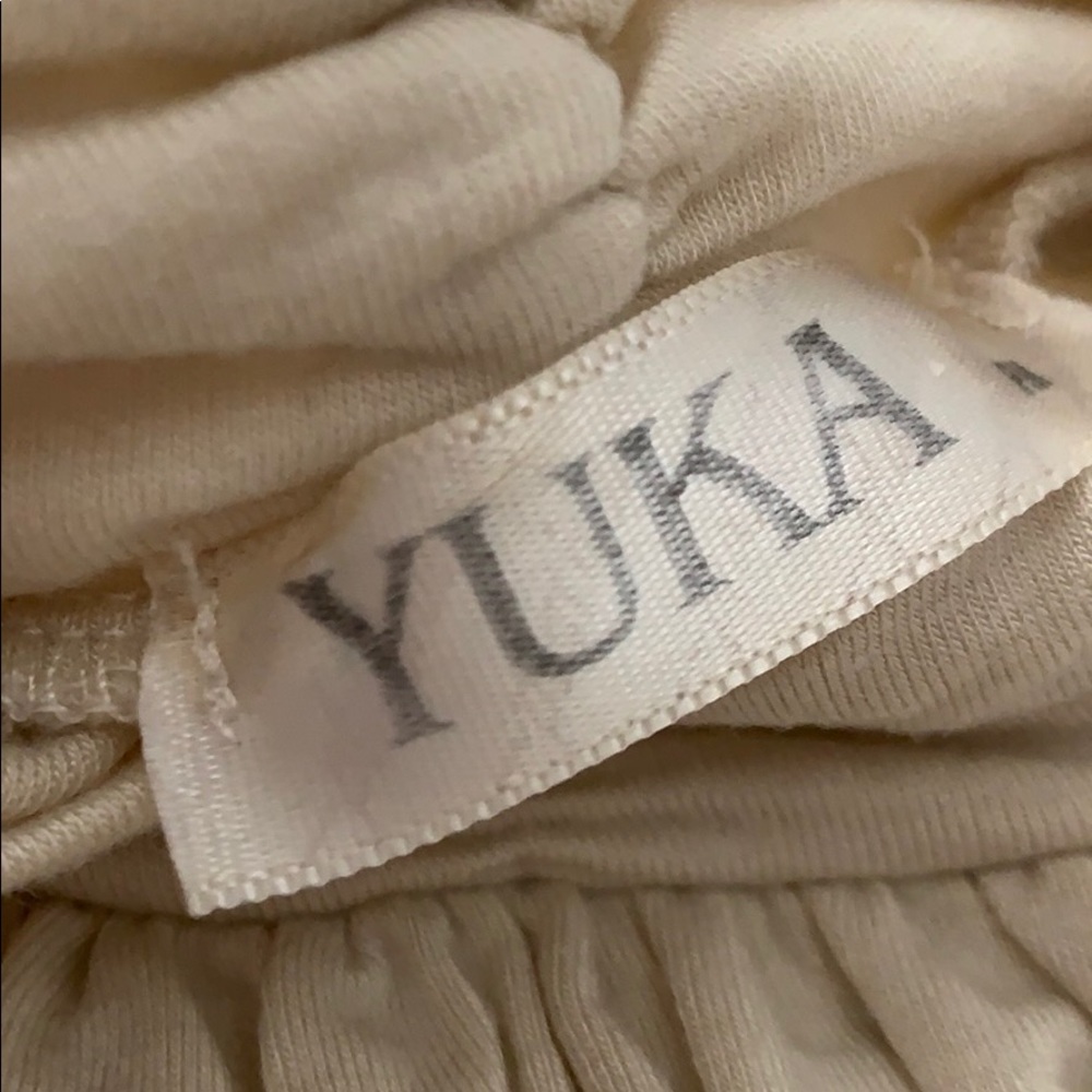 Yuka cream top